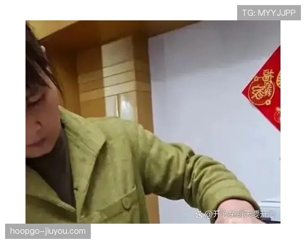 庞伟训练完回家连筷子都拿不稳，老婆说他洗澡水温都不敢调高一度